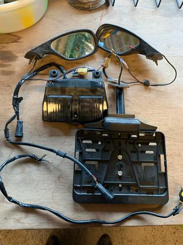 Korte nummerplaathouder/verlichting/spiegels Ducati 748 916 beschikbaar voor biedingen