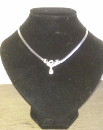 Collier argent .835, pendentif 6 Swarovski ** COMME NEUF ***, Enlèvement ou Envoi, Comme neuf, Avec pendentif, Argent