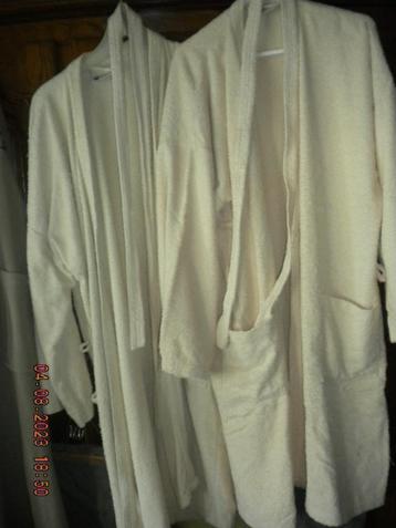 Lichte oranjebadjas (2x) L - XL beschikbaar voor biedingen