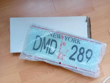 Plaque auto américaine - décoration en verre beschikbaar voor biedingen