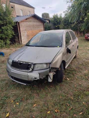 Skoda Fabia 12i is neergestort beschikbaar voor biedingen