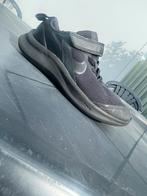 Nike schoenen (maat 33), Kinderen en Baby's, Ophalen, Zo goed als nieuw, Schoenen