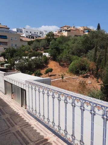 Dakappartement in Estepona City, Malaga beschikbaar voor biedingen