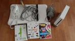 WII met 3 spelletjes, Games en Spelcomputers, Spelcomputers | Nintendo Wii, Ophalen of Verzenden, Zo goed als nieuw, Met 2 controllers