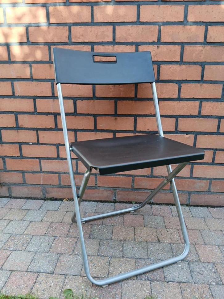 Klapstoel zwart - Bod steeds welkom, Huis en Inrichting, Stoelen, Gebruikt, Eén, Overige materialen, Zwart, Ophalen