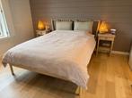 Prachtig bed (160x200) - eventueel met matras & nachtkastjes, Huis en Inrichting, Ophalen, Beige, Modern landelijk, Tweepersoons