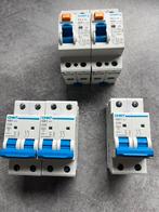 Nieuwe Automatische zekeringen en differentielen 25,40A 30mA, Doe-het-zelf en Bouw, Ophalen of Verzenden, Nieuw