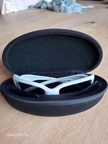 Witte Oakley split jacket zonnebril beschikbaar voor biedingen