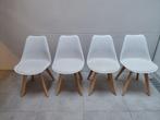4 eetkamerstoelen/kuipstoelen - Scandinavisch design., Ophalen, Gebruikt, Wit, Vier