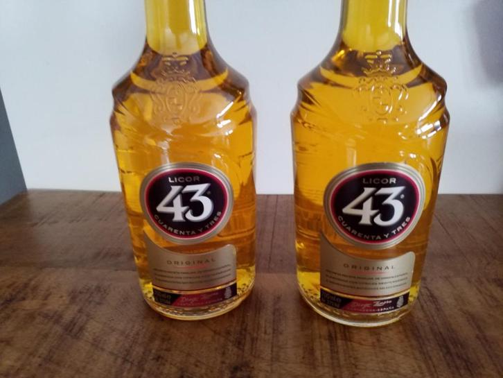 Lot de 2 bouteilles de liqueur 43, Diversen, Levensmiddelen, Ophalen