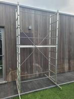 Alu stelling hoogte 2.7m en 50 cm breed max werkhoogte 2.4m, Doe-het-zelf en Bouw, Ladders en Trappen, Ophalen, Gebruikt, Opvouwbaar of Inschuifbaar