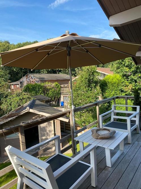 Parasol Bristol, Tuin en Terras, Parasols, Zo goed als nieuw, Stokparasol, 2 tot 3 meter, Ophalen