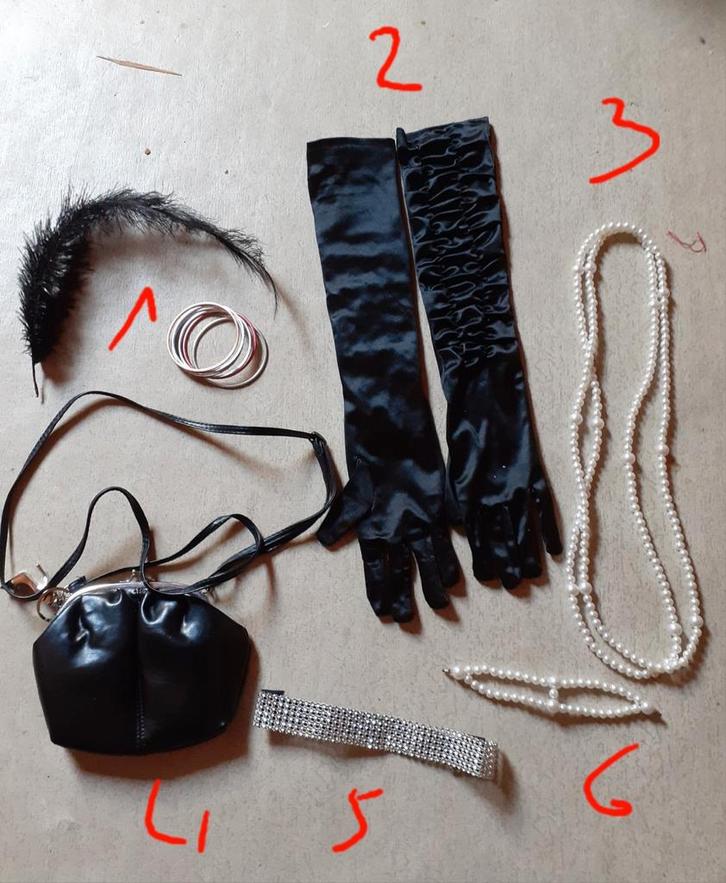 Verkleed accessoires, Hobby en Vrije tijd, Kostuums, Theaterbenodigdheden en LARP, Gebruikt, Accessoires, Ophalen