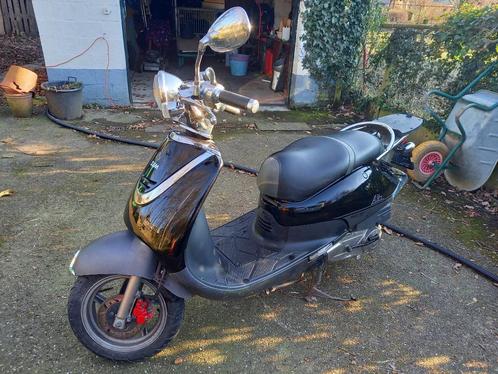 SYM ALLO 125cc MOTORSCOOTER, Motoren, Motoren | Overige merken, Particulier, Scooter, 11 kW of minder, 1 cilinder, Ophalen