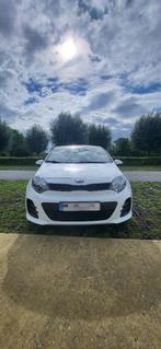 Kia 2016 Euro6 Gekeurd voor verkoop, Auto's, Voorwielaandrijving, Stof, Wit, 5 deurs