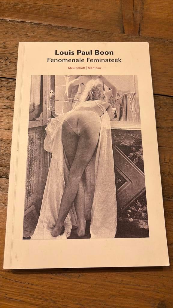 Louis Paul Boon - Fenomenale Feminateek, Livres, Art & Culture | Photographie & Design, Comme neuf, Enlèvement ou Envoi