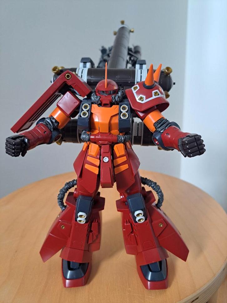 Gundam Psycho Zaku MS-06R Master Grade, Verzamelen, Poppetjes en Figuurtjes, Zo goed als nieuw, Ophalen