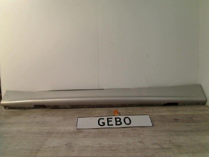 SIDESKIRT RECHTS BMW 1 serie (E87 / 87N) (01-2003/12-2012), Auto-onderdelen, Carrosserie, BMW, Rechts, Gebruikt