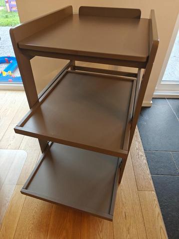 Quax luiertafel beschikbaar voor biedingen