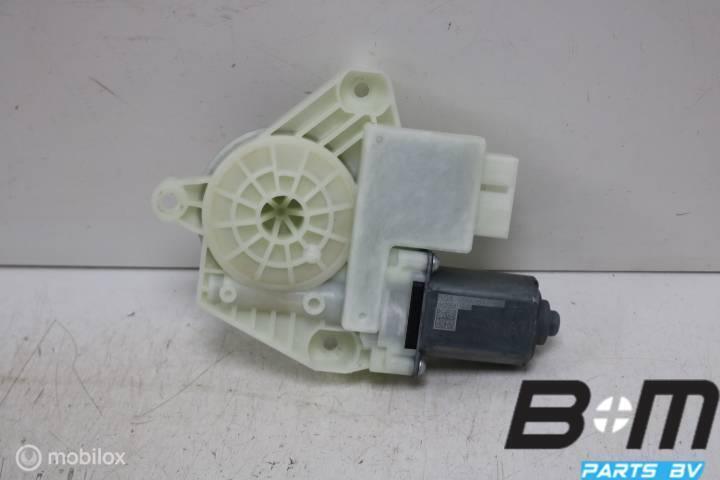 Raammotor linksachter VW Golf 7 FL 5Q4959811F, Auto-onderdelen, Interieur en Bekleding, Gebruikt