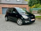Opel Agila 2011 40.000 km, Auto's, Stof, Euro 6, 4 cilinders, Zwart