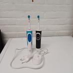 2 electrische tandborstels en 1 lader en 2 nieuwe borstels, Bijoux, Sacs & Beauté, Beauté | Soins de la bouche, Enlèvement, Utilisé