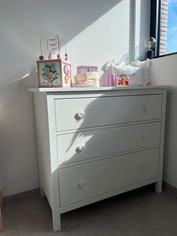 Commode beschikbaar voor biedingen