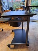 Table PC sur roulettes, 60 cm ou plus, Bois, Enlèvement, Utilisé