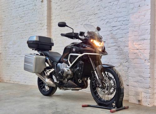 Prachtige Honda VFR 1200 XD crosstourer DCT @motomobilia, Motoren, Motoren | Honda, Bedrijf, Toermotor, meer dan 35 kW, 4 cilinders