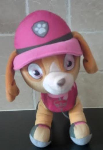 Knuffel paw patrol skye   beschikbaar voor biedingen