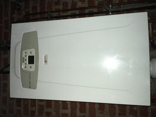Chaudière gaz murale, Doe-het-zelf en Bouw, Verwarming en Radiatoren, Zo goed als nieuw, Cv-ketel of Combi-ketel, 800 watt of meer
