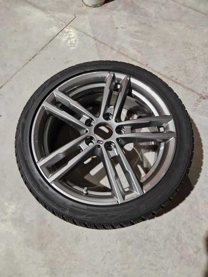 Winterset BMW 1, Auto-onderdelen, Banden en Velgen, Band(en), Winterbanden, 18 inch, 225 mm, Personenwagen, Gebruikt, Ophalen of Verzenden