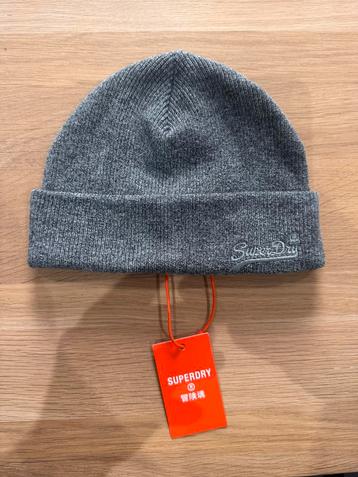 Bonnet Superdry NEUF taille unique beschikbaar voor biedingen