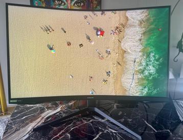 Samsung Odyssey G7 32" gebogen HD-gaming beschikbaar voor biedingen