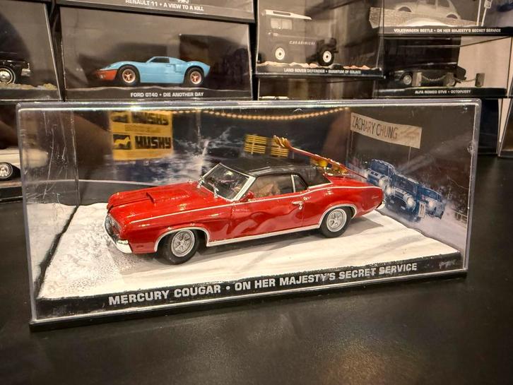 Mercury Cougar Convertible - James Bond, Hobby en Vrije tijd, Modelauto's | 1:43, Gebruikt, Auto, Universal Hobbies, Ophalen of Verzenden