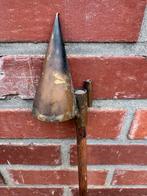 Kaarsendover uit kerk, Ophalen