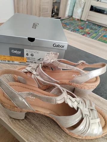Sandalen  beschikbaar voor biedingen