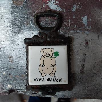 Embleem met varken beschikbaar voor biedingen