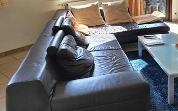 Lederen sofa met chaise longue