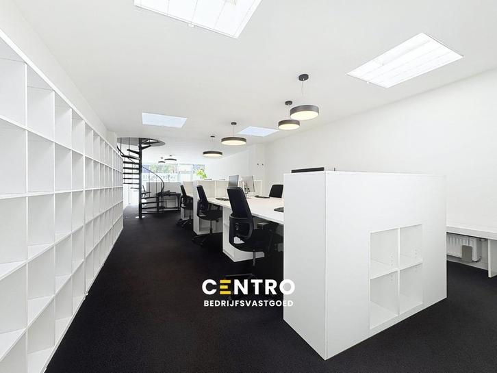 TE KOOP - Kantoorgebouw, Immo, Huizen en Appartementen te koop, Provincie West-Vlaanderen