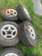 banden rocky jeep (235x75 R15), Auto-onderdelen, Ophalen, Gebruikt, 15 inch, All Season