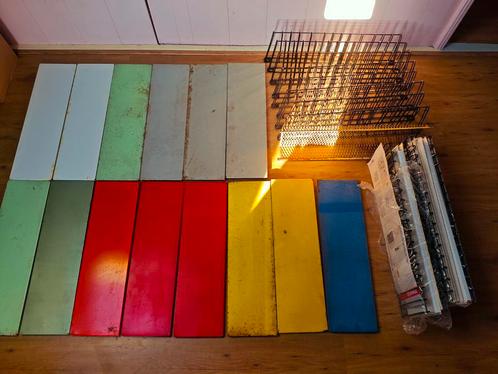 Retro/Vintage groot mega lot Tomado 18 planken & 12 staander, Verzamelen, Retro, Ophalen