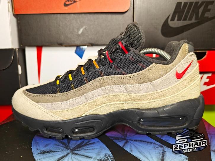 Nike Air Max 95 'Off Noir/Limestone' EU43 2021, Kleding | Heren, Schoenen, Zo goed als nieuw, Sneakers, Zwart, Ophalen of Verzenden