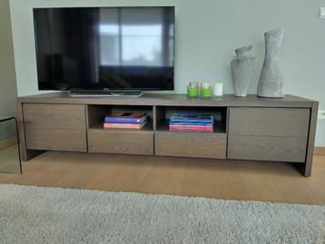 TV-meubel 210cm op 53cm beschikbaar voor biedingen