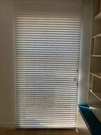 Twee houten horizontale optrekjaloezieën (Copahome), Huis en Inrichting, Stoffering | Gordijnen en Lamellen, Ophalen, 100 tot 150 cm