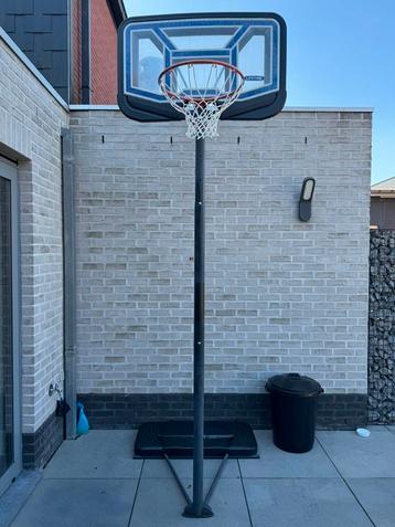 Basketbal Paal (verstelbaar) beschikbaar voor biedingen