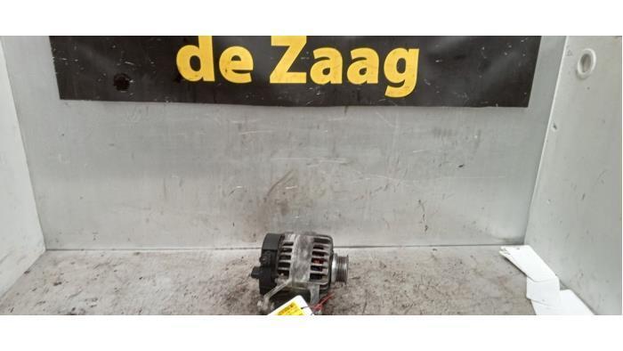 Dynamo van een Opel Corsa, Auto-onderdelen, Motor en Toebehoren, Opel, Gebruikt, 3 maanden garantie, Ophalen of Verzenden
