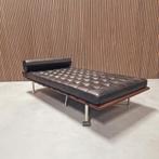 Knoll Barcelona Daybed - Volo Zwart