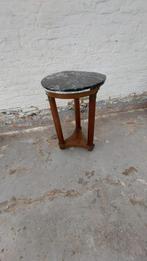 Belle table d'appoint avec plateau en marbre, Maison & Meubles, Tables | Tables d'appoint, Rond, Moins de 55 cm, Enlèvement, Utilisé