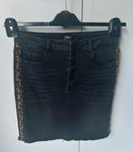 Mooie zwarte rok met leopard details - mt 38, Taille 38/40 (M), Only, Enlèvement ou Envoi, Au-dessus du genou